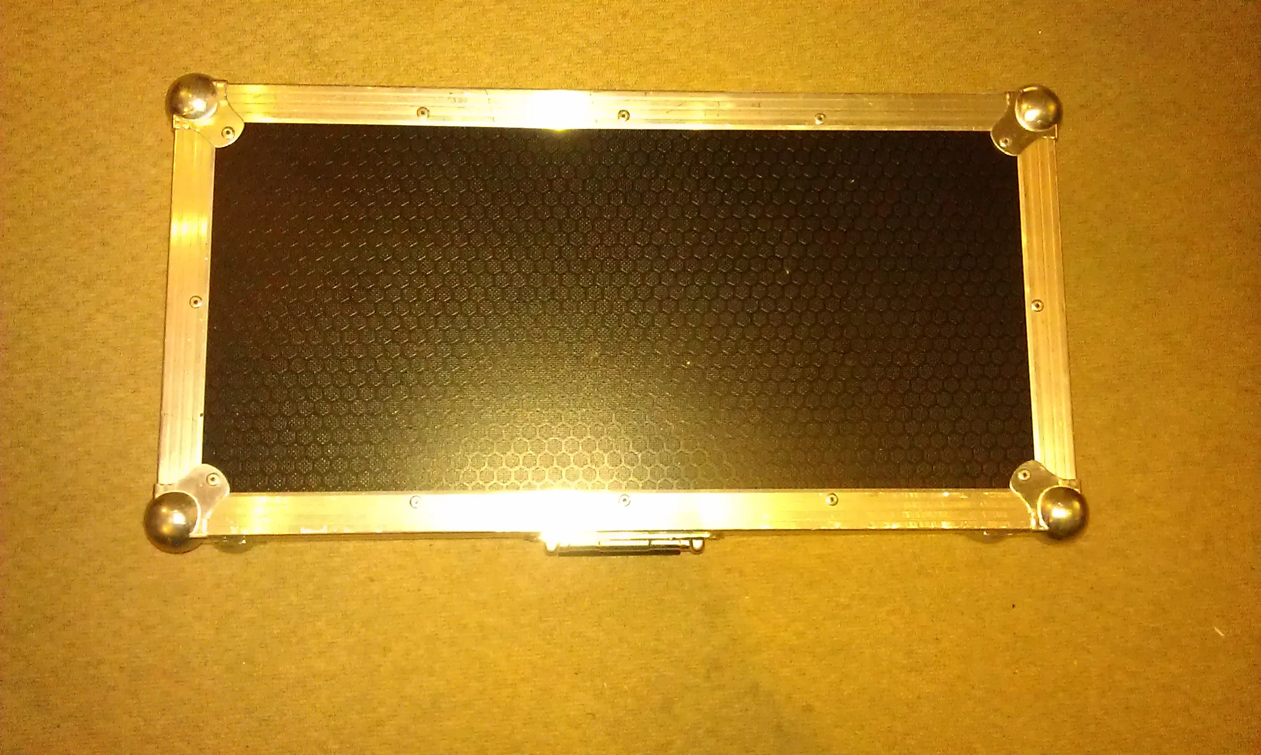 Picture of the case.